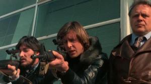 Кадры из фильма Оружие 38 калибра / Quelli della calibro 38 (1976)
