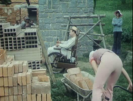 Кадр из фильма На хуторе у леса / Na samote u lesa (1976)
