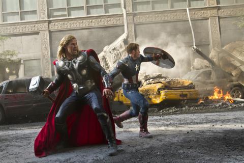 Кадр из фильма Мстители / The Avengers (2012)