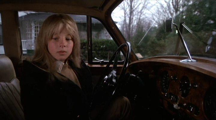 Кадр из фильма Девочка из переулка / The Little Girl Who Lives Down the Lane (1976)