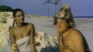 Кадры из фильма Синьор Робинзон / Il signor Robinson, mostruosa storia d'amore e d'avventure (1976)