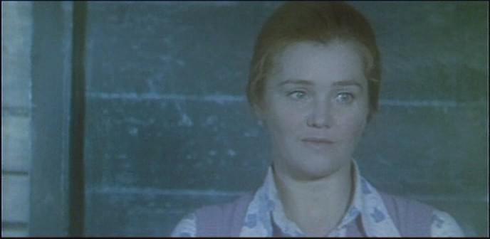 Кадр из фильма Приезжая (1977)