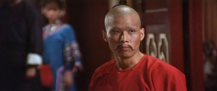 Кадр из фильма Монах с железным кулаком / San de huo shang yu chong mi liu (1977)