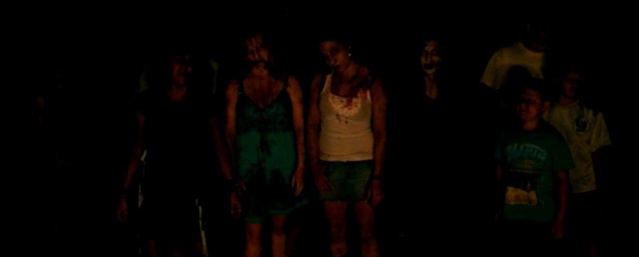 Кадр из фильма Мои бывшие - зомбанулись / Zombie eXs (2012)