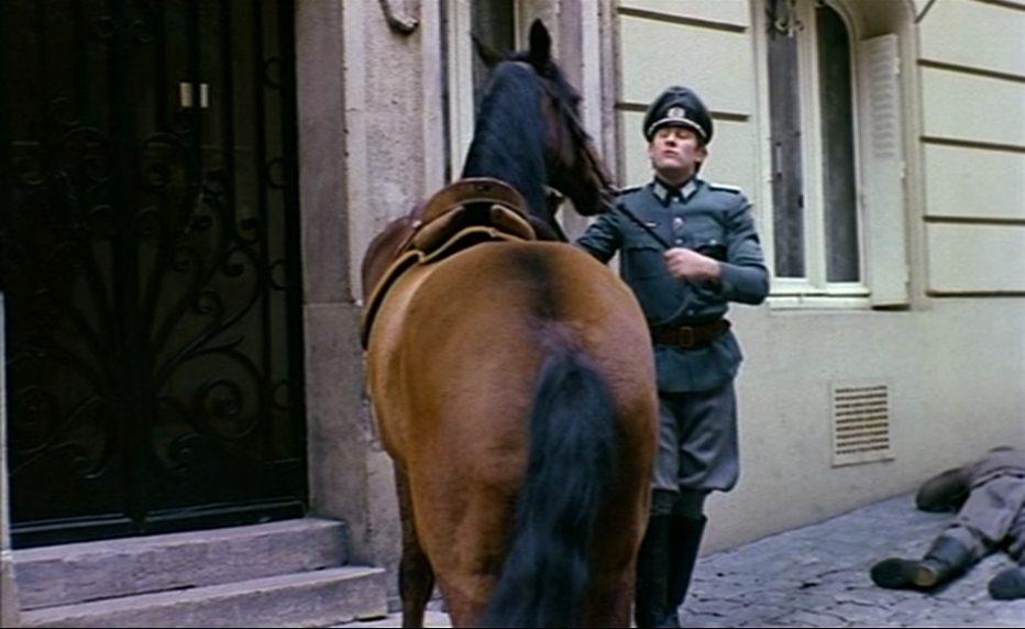 Кадр из фильма Рене-тросточка / René la canne (1977)