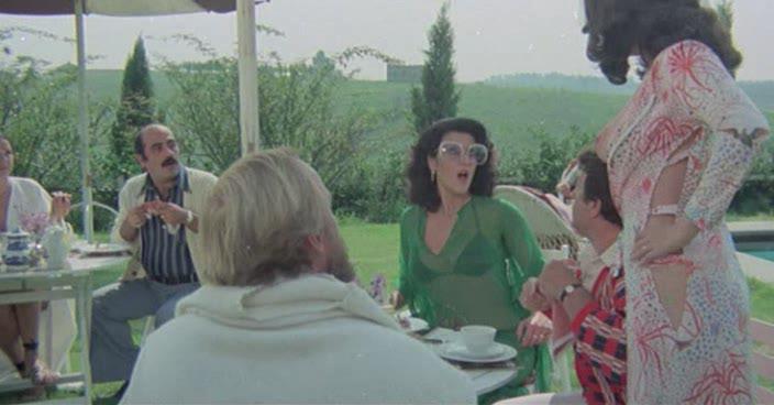 Кадр из фильма Дева, телец и козерог / La vergine, il toro e il capricorno (1977)
