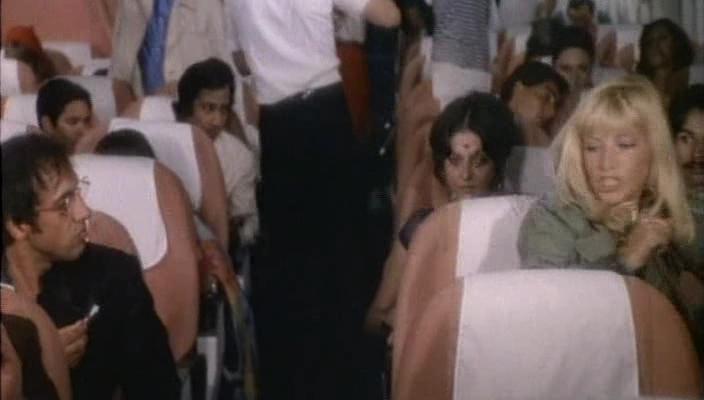 Кадр из фильма Другая половина неба / L'altra metà del cielo (1977)