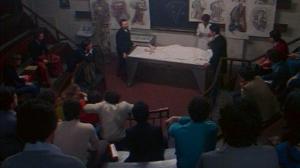 Кадры из фильма Докторша под простыней / La dottoressa sotto il lenzuolo (1977)
