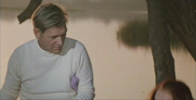 Кадр из фильма Воскресная ночь (1977)