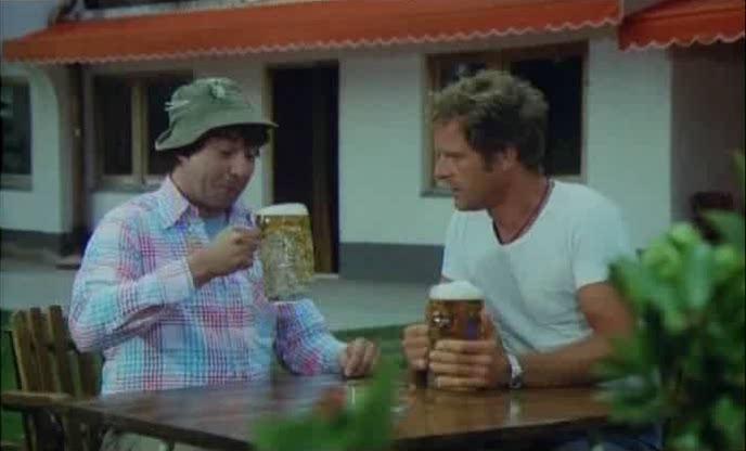 Кадр из фильма Переполох в отеле / Drei Schwedinnen in Oberbayern (1977)