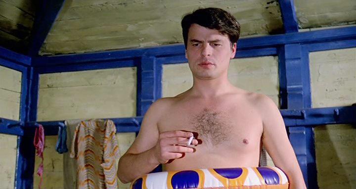 Кадр из фильма Пляжный домик / Casotto (1977)