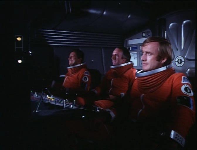 Кадр из фильма Лунная база Альфа / Destination Moonbase-Alpha (1978)