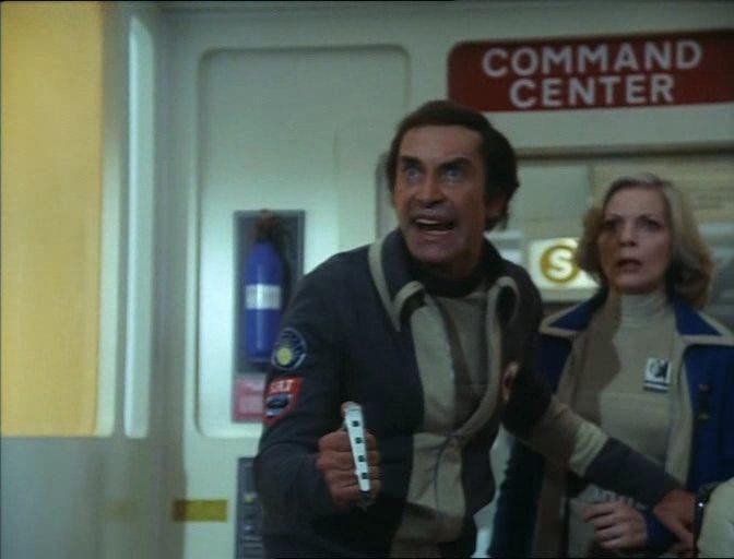 Кадр из фильма Лунная база Альфа / Destination Moonbase-Alpha (1978)