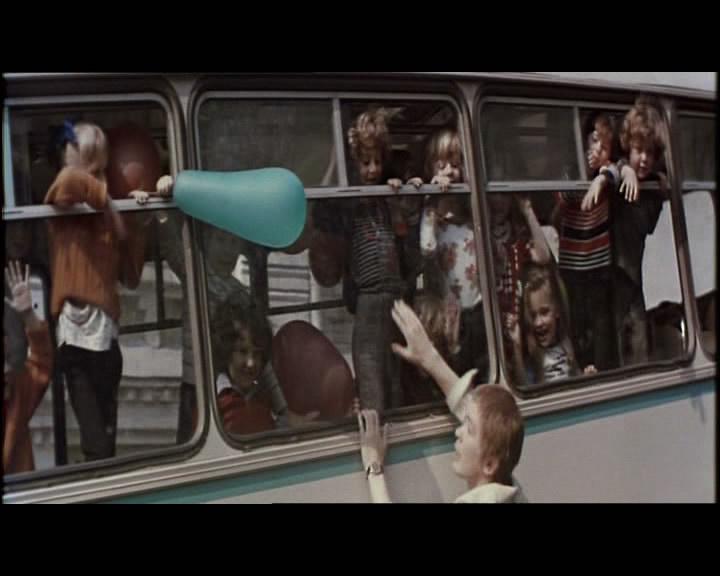 Кадр из фильма Усатый нянь (1978)