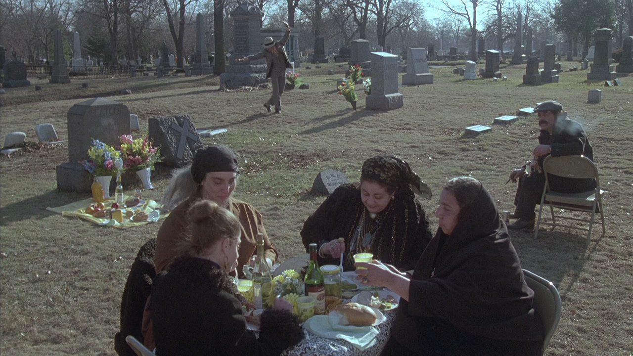 Кадр из фильма Король цыган / King of the Gypsies (1978)