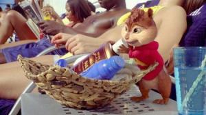 Кадры из фильма Элвин и бурундуки 3 / Alvin and the Chipmunks: Chip-Wrecked (2011)