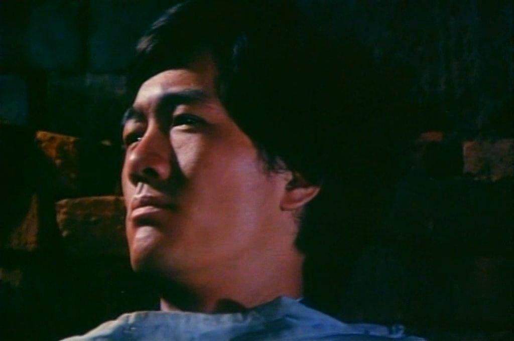 Кадр из фильма Смертельный удар / Shen long (1979)
