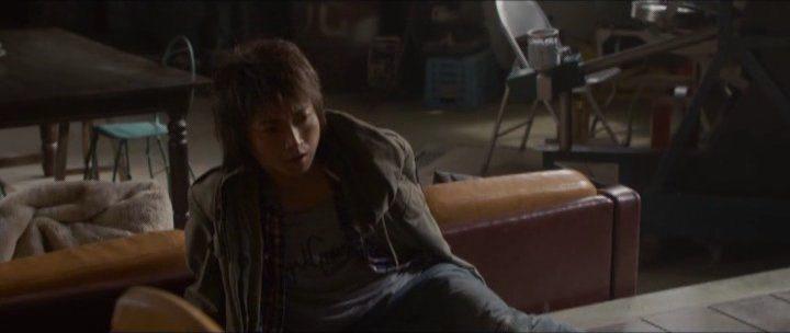 Кадр из фильма Кайдзи 2 / Kaiji 2: Jinsei dakkai gêmu (2011)