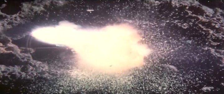 Кадр из фильма Метеор / Meteor (1979)