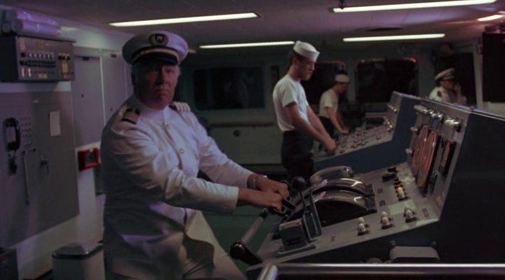 Кадр из фильма Корабль смерти / Death Ship (1980)