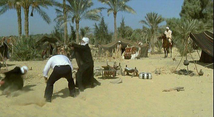 Кадр из фильма Громила в Египте / Piedone d'Egitto (1980)