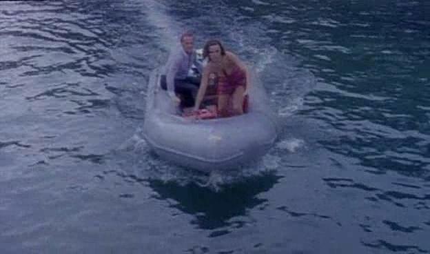 Кадр из фильма Ты – лицо корабля / Mi faccio la barca (1980)