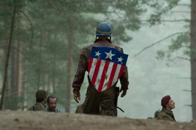 Кадр из фильма Первый мститель / Captain America: The First Avenger (2011)