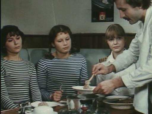 Кадр из фильма Берегите женщин! (1981)