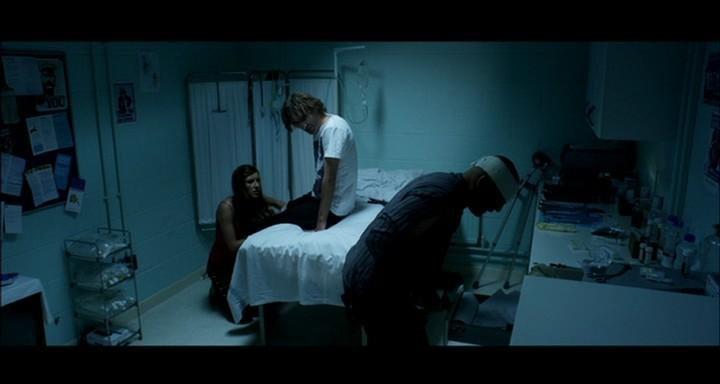 Кадр из фильма Тюрьма для призрака / Stormhouse (2011)