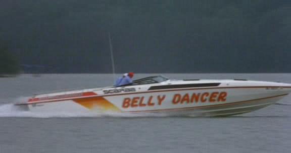 Кадр из фильма Гонки «Пушечное ядро» / The Cannonball Run (1981)