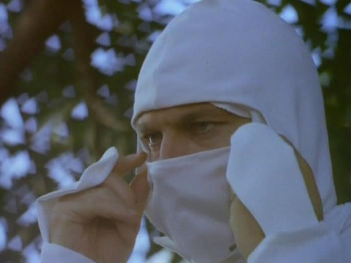 Кадр из фильма Входит ниндзя / Enter the Ninja (1981)