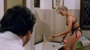Кадры из фильма Сексуальное просвещение учителей / L'onorevole con l'amante sotto il letto (1981)