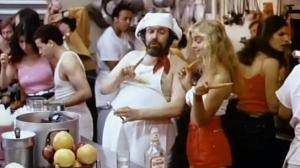 Кадры из фильма Безбашенные официантки / Waitress! (1981)
