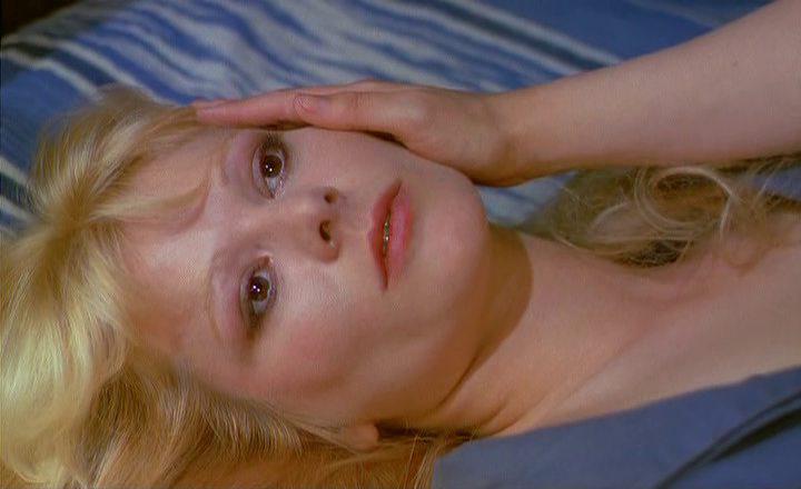 Кадр из фильма Живая мертвая девушка / La morte vivante (1982)