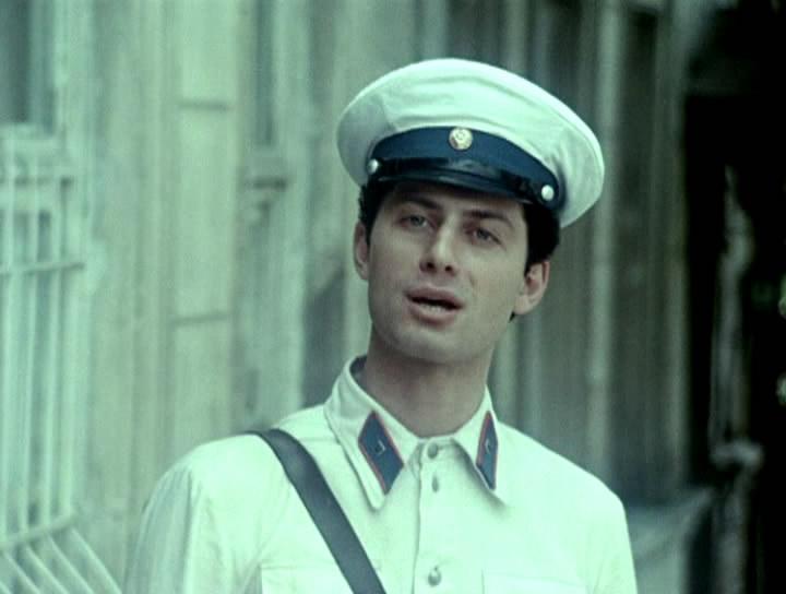Кадр из фильма Кукарача (1982)