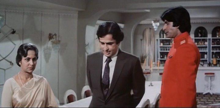 Кадр из фильма Преданный слуга / Namak Halaal (1982)