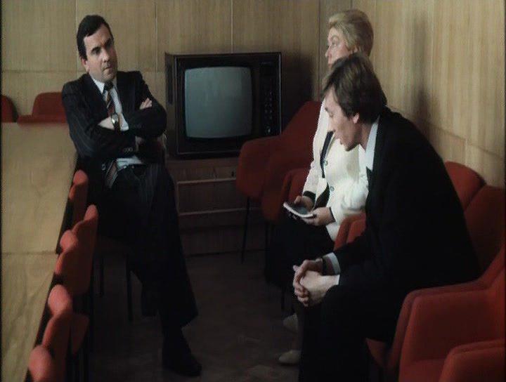 Кадр из фильма Красиво жить не запретишь (1982)