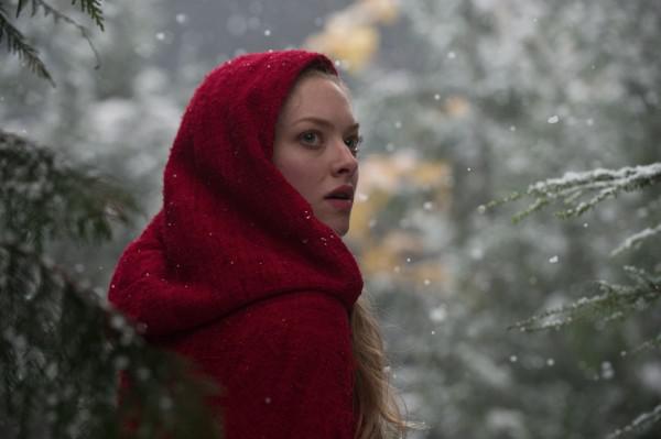 Кадр из фильма Красная шапочка / Red Riding Hood (2011)
