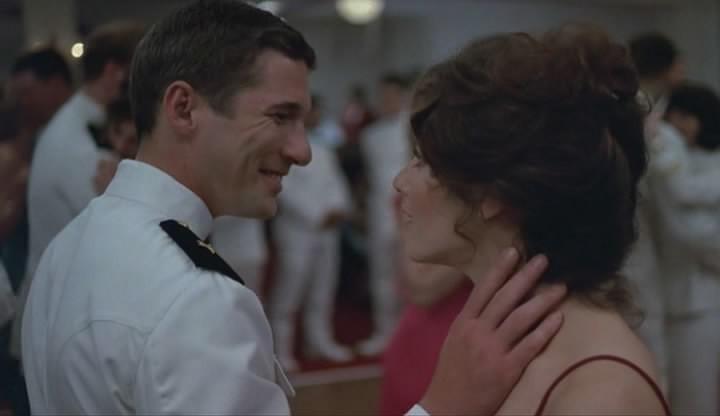 Кадр из фильма Офицер и джентльмен / An Officer and a Gentleman (1982)