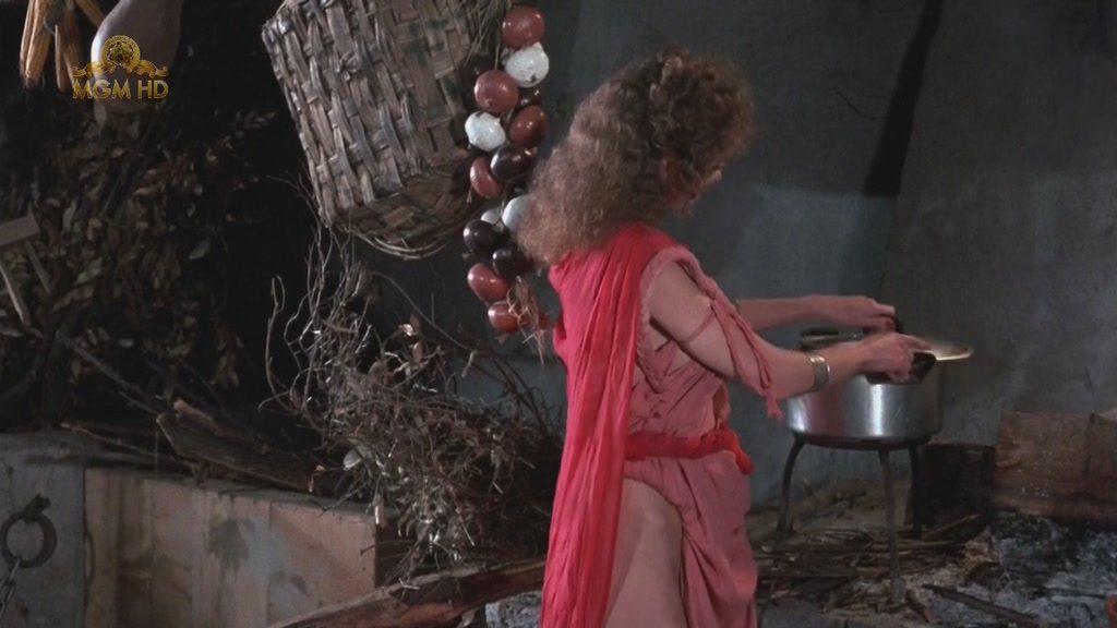 Кадр из фильма Ши / She (1982)