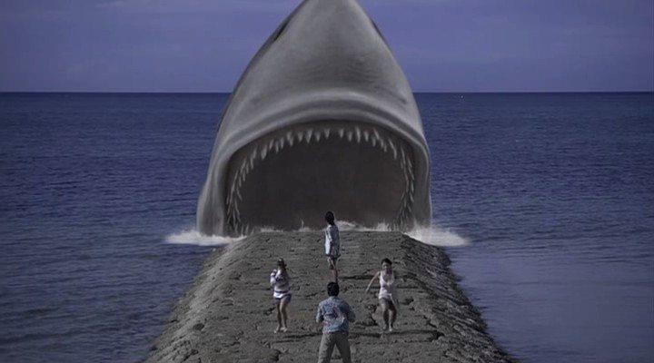 Кадр из фильма Психованная акула / Jaws in Japan (2010)