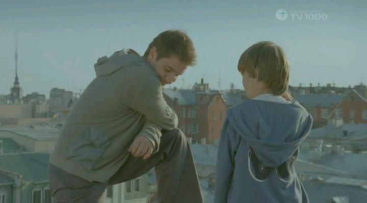 Кадр из фильма Над городом (2010)