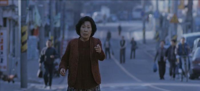 Кадр из фильма Мать / Madeo (2010)
