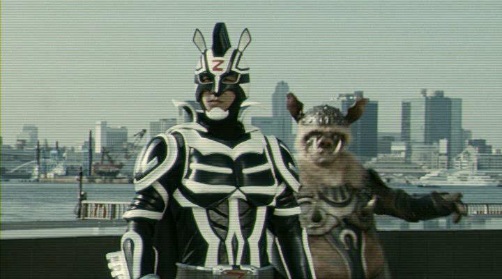Кадр из фильма Человек-зебра 2: Атака на Зебра-Сити / Zeburâman: Zebura Shiti no gyakushû (2010)