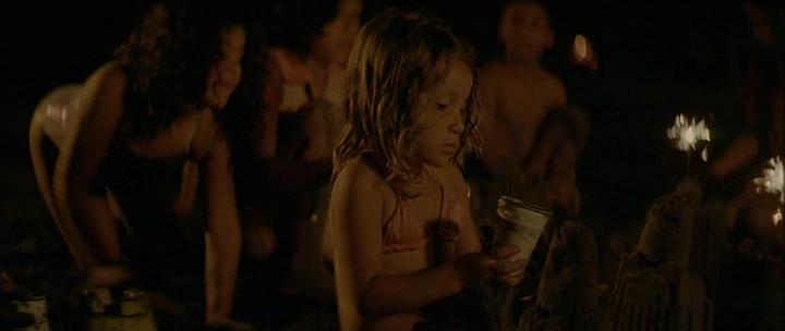 Кадр из фильма Холодные воды моря / Agua fria de mar (2010)