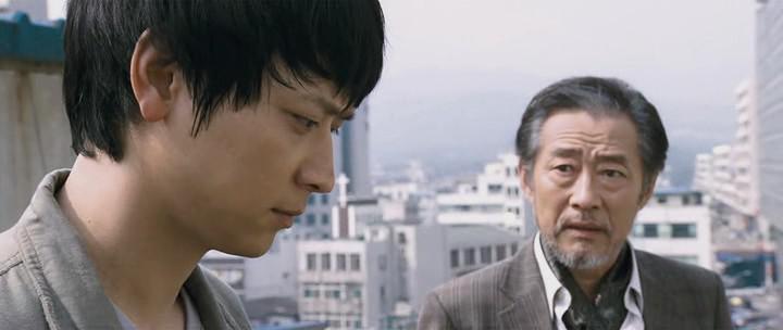 Кадр из фильма Тайное воссоединение / Ui-hyeong-je (2010)