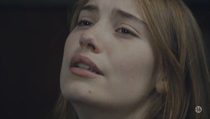 Кадр из фильма Студентка по вызову / Mes chères études (2010)