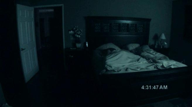 Кадр из фильма Паранормальное явление / Paranormal Activity (2009)