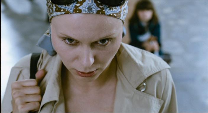 Кадр из фильма Волчок (2009)