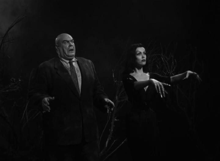 Кадр из фильма План 9 из открытого космоса / Plan 9 from Outer Space (1959)